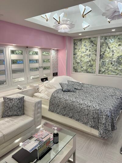 An ordinary-ish room at the Gotana SARA GRANDE.