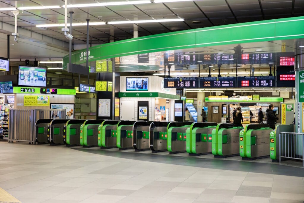 JR East ticket gate at Shinjuku Station (South exit)