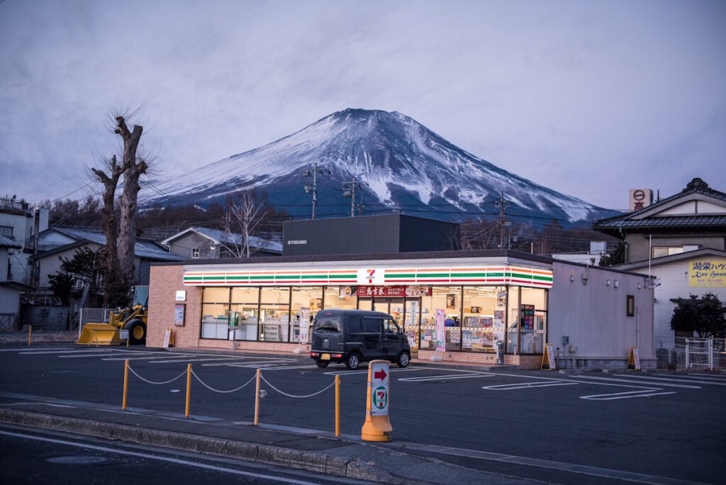 7-Eleven in front of Mt. Fuji